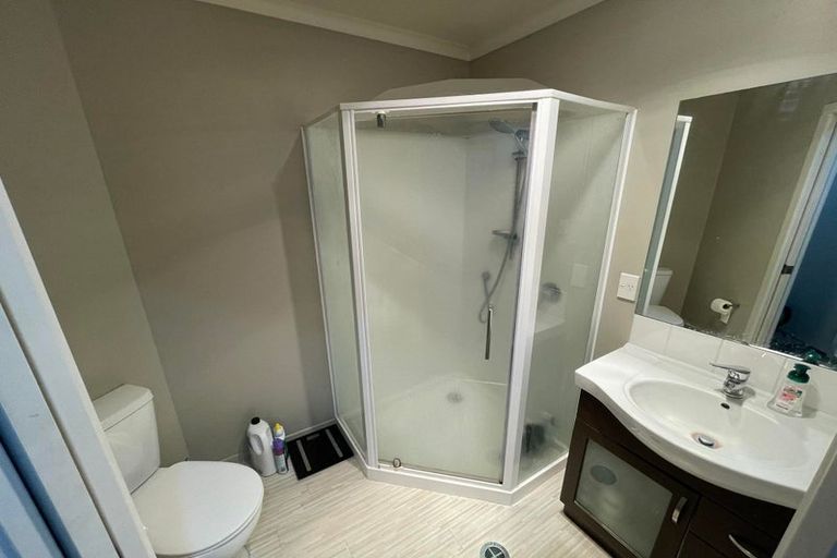 Photo of property in 9f Denver Place, Hamilton East, Hamilton, 3216