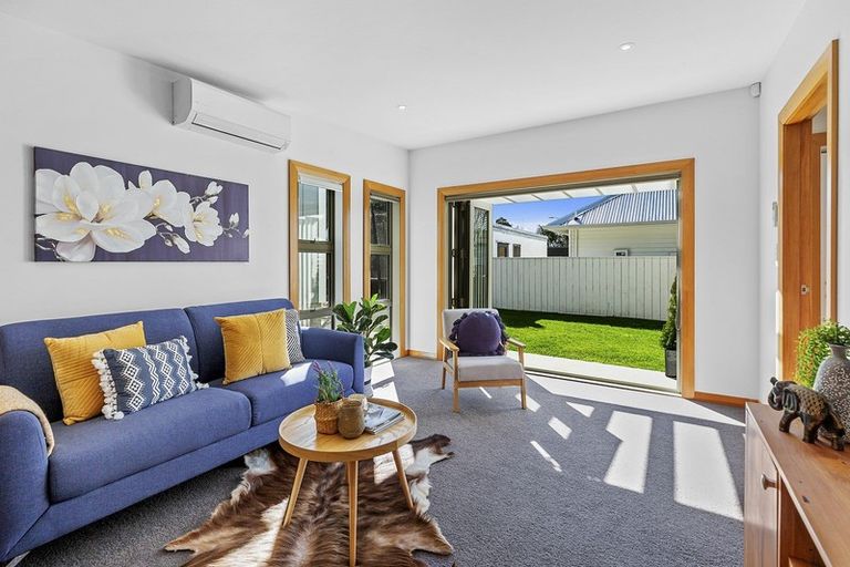 Photo of property in 55 Ferry Street, Seatoun, Wellington, 6022