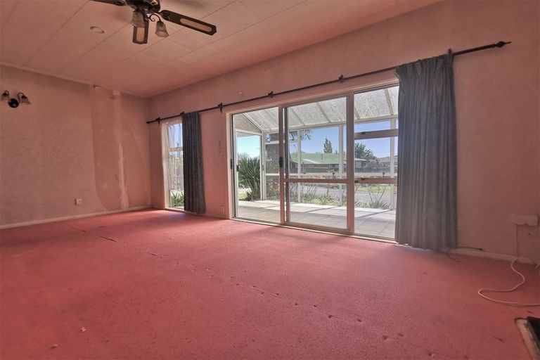 Photo of property in 12 Churchill Avenue, Wairoa, 4108