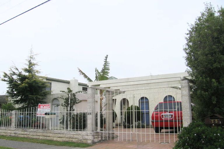 Photo of property in 75 Avondale Road, Taradale, Napier, 4112