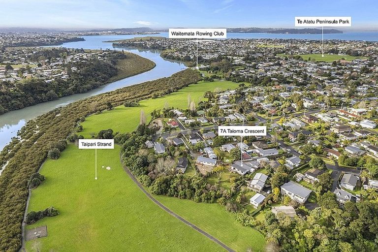 Photo of property in 7a Taioma Crescent, Te Atatu Peninsula, Auckland, 0610
