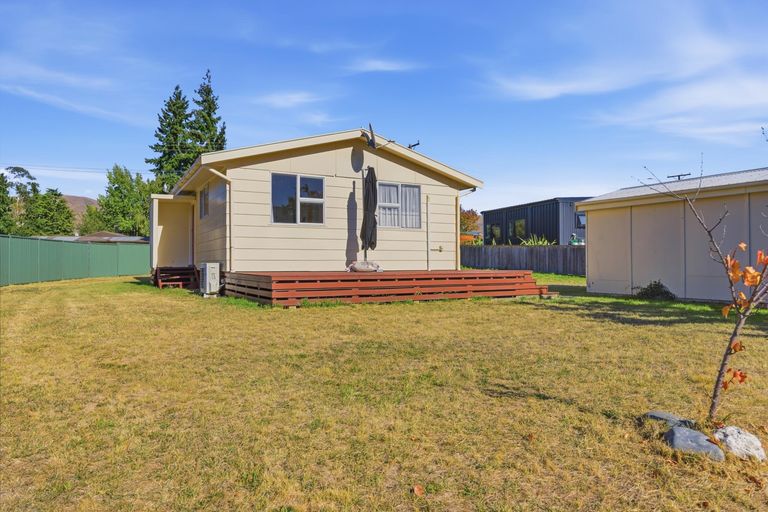 Photo of property in 11 Waitaki Drive East, Otematata, 9412