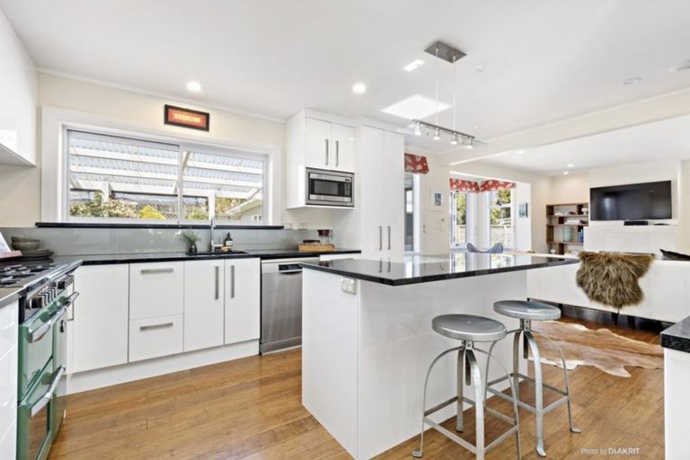 Photo of property in 40 Chamberlain Road, Karori, Wellington, 6012