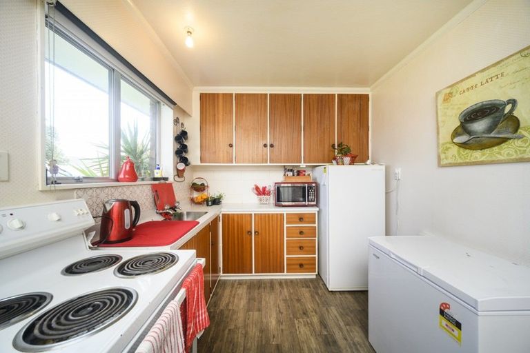 Photo of property in 4a Pinedale Parade, Milson, Palmerston North, 4414