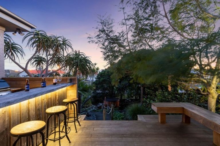 Photo of property in 55 Pitau Road, Mount Maunganui, 3116
