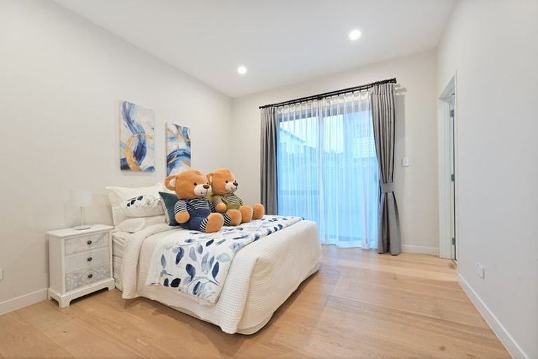 Photo of property in 11 Rapunga Drive, Hobsonville, Auckland, 0616