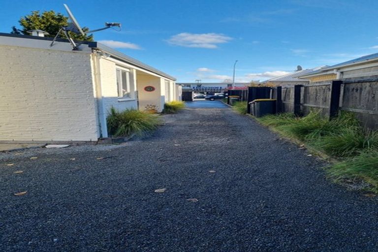 Photo of property in 2/192 Waimairi Road, Ilam, Christchurch, 8041