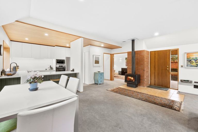 Photo of property in 2/6 Chepstow Avenue, Fendalton, Christchurch, 8052