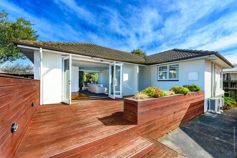 Photo of property in 11 Saint Ives Street, Harewood, Christchurch, 8051