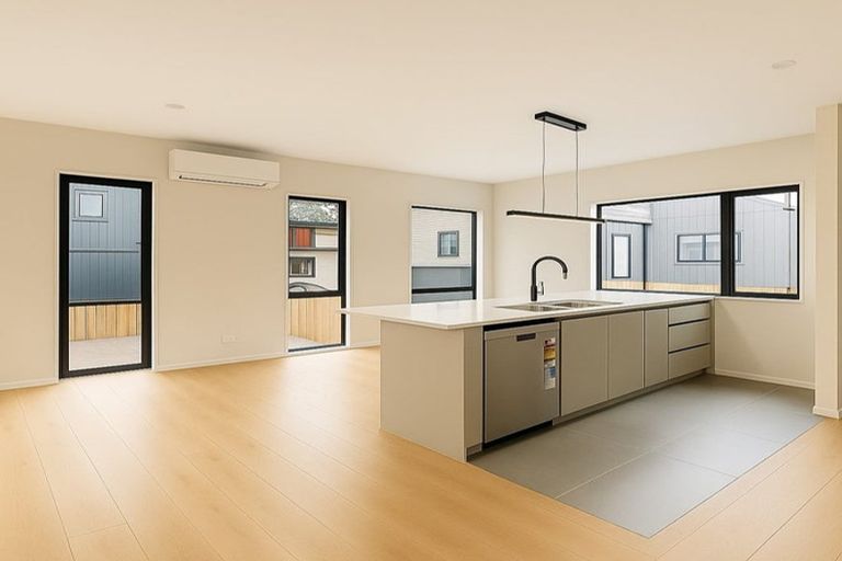 Photo of property in 62b Triangle Road, Massey, Auckland, 0614