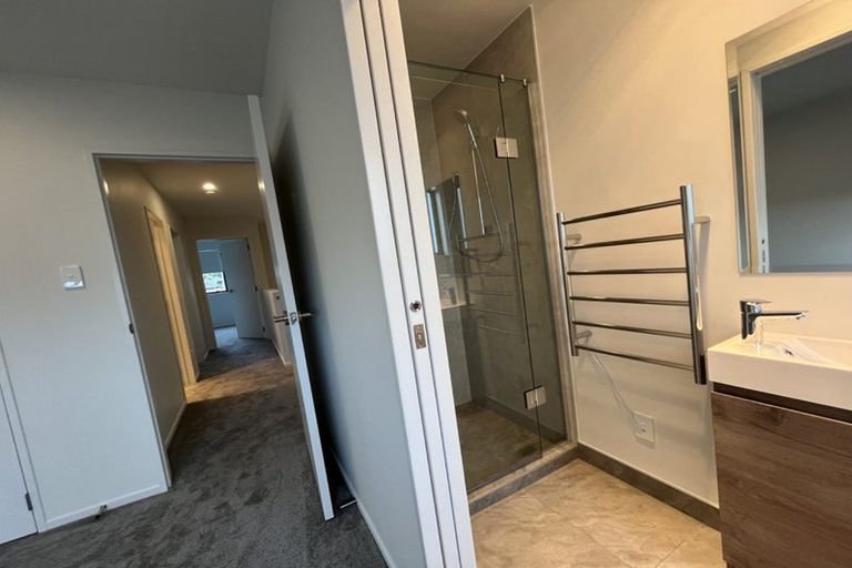 Photo of property in 53 Paetai Lane, Te Atatu Peninsula, 0610