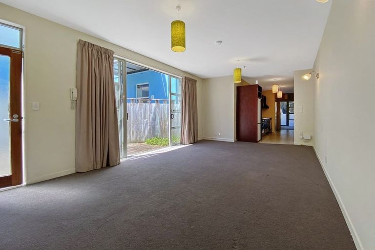 Photo of property in 9/30 Hanson Street, Mount Cook, Wellington, 6021