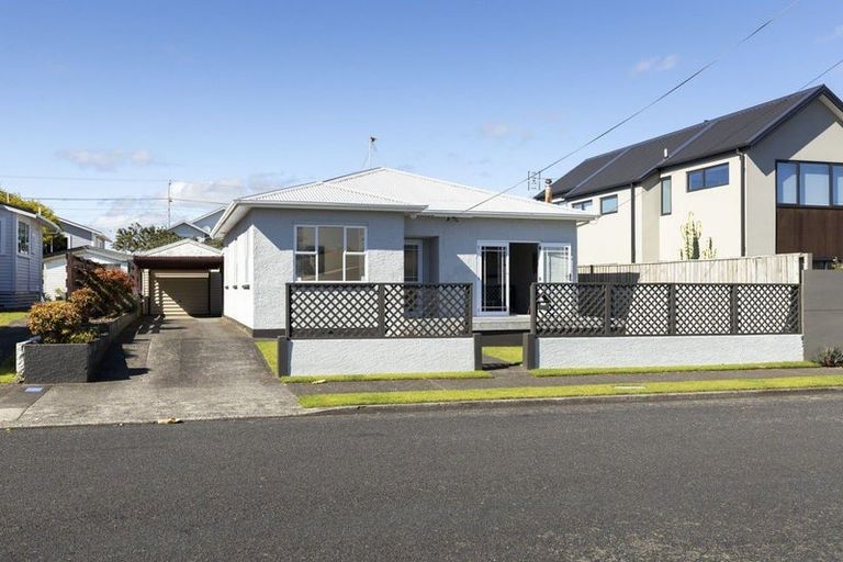 Photo of property in 20 Princes Street, Fitzroy, New Plymouth, 4312