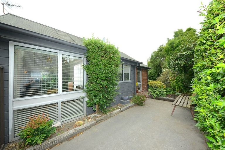 Photo of property in 2/74 Innes Road, St Albans, Christchurch, 8052