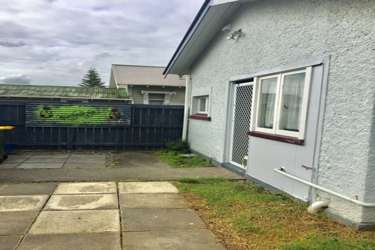 Photo of property in 17a Princes Street, Hawera, 4610