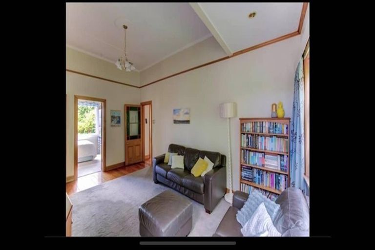 Photo of property in 6 Chesterton Street, Johnsonville, Wellington, 6037