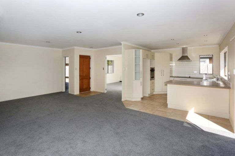 Photo of property in 12 Puketi Lane, Waiuku, 2123