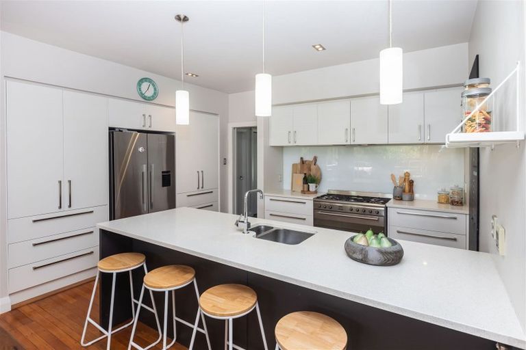 Photo of property in 170 Knowles Street, St Albans, Christchurch, 8052