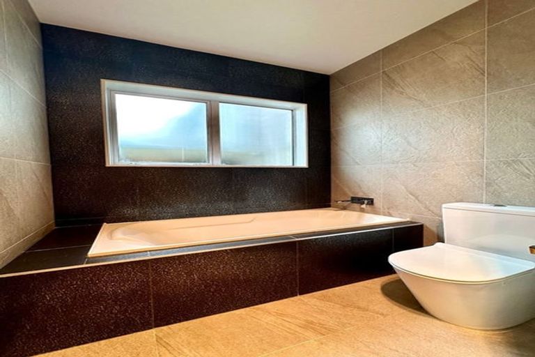 Photo of property in 9 Kaipuke Crescent, Gulf Harbour, Whangaparaoa, 0930