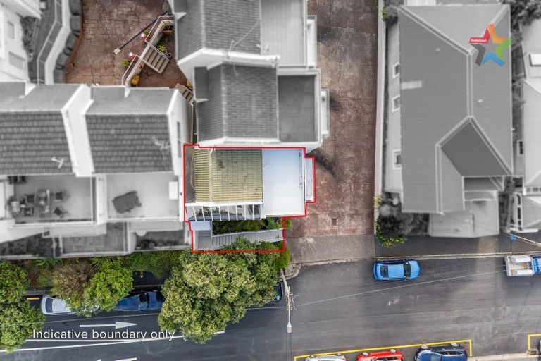 Photo of property in Mcfarlane Mews, 2u7 Mcfarlane Street, Mount Victoria, Wellington, 6011