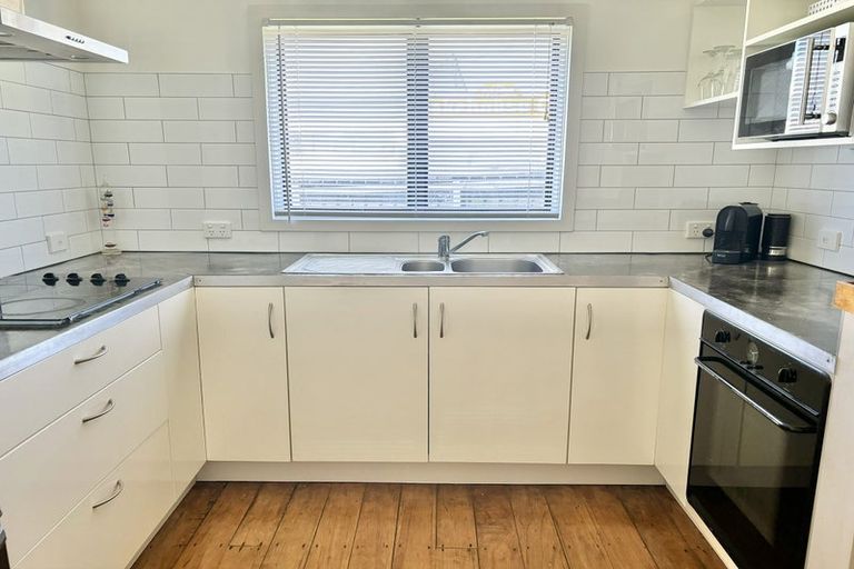 Photo of property in 99 High Street, Waipawa, 4210