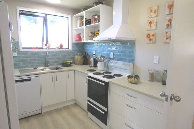 Photo of property in 4/17 Hone Heke Road, Kerikeri, 0230