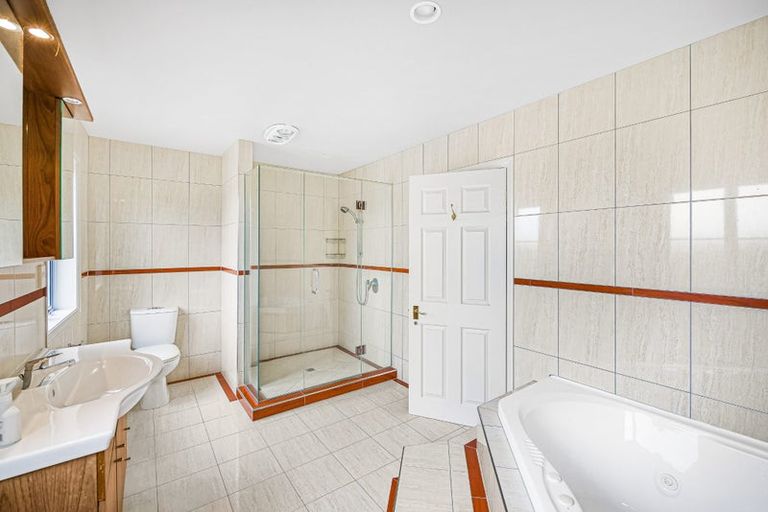 Photo of property in 233 Paremoremo Road, Lucas Heights, Auckland, 0632