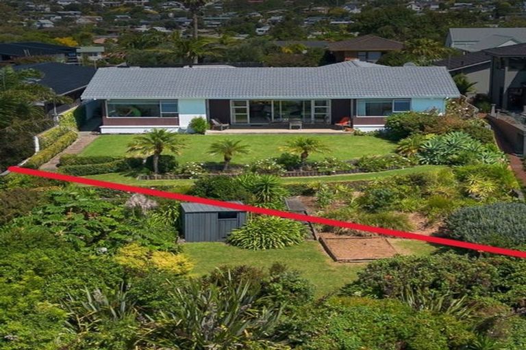 Photo of property in 61 Rosario Crescent, Red Beach, 0932
