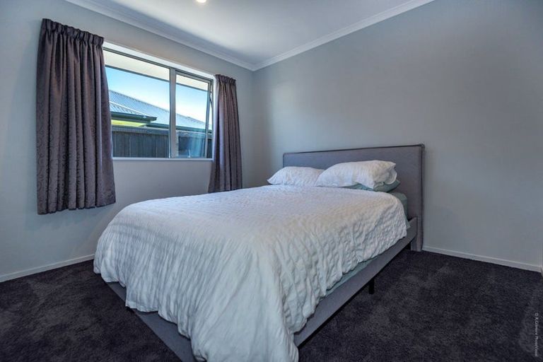 Photo of property in 18 Northmoor Boulevard, Rolleston, 7615