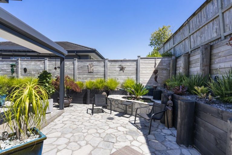 Photo of property in 25 Pitoitoi Drive, Riverhead, 0820