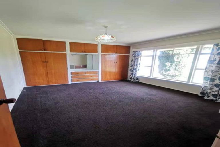 Photo of property in 129 Springs Road, Hornby, Christchurch, 8042