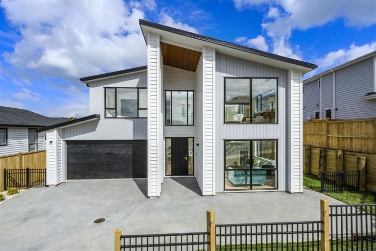Photo of property in 55 Godfrey Drive, Orewa, 0931