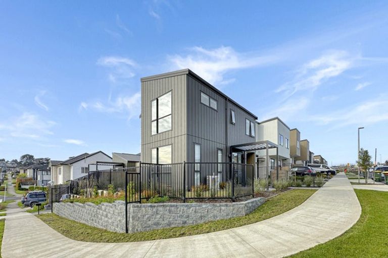 Photo of property in 20 Kilcadden Drive, Flat Bush, Auckland, 2019