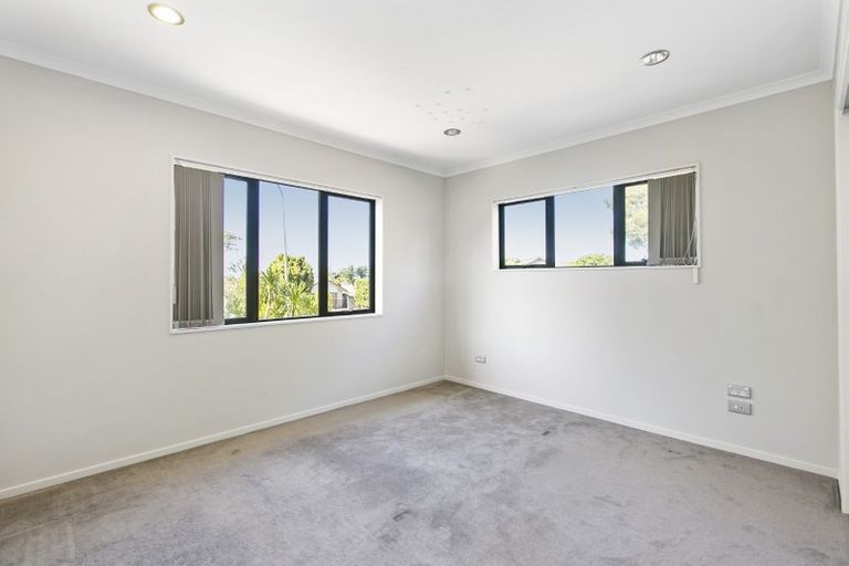 Photo of property in 28 Stratford Road, Manurewa, Auckland, 2105