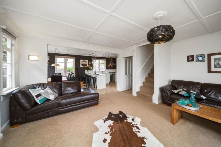 Photo of property in 191 Tukapa Street, Westown, New Plymouth, 4310