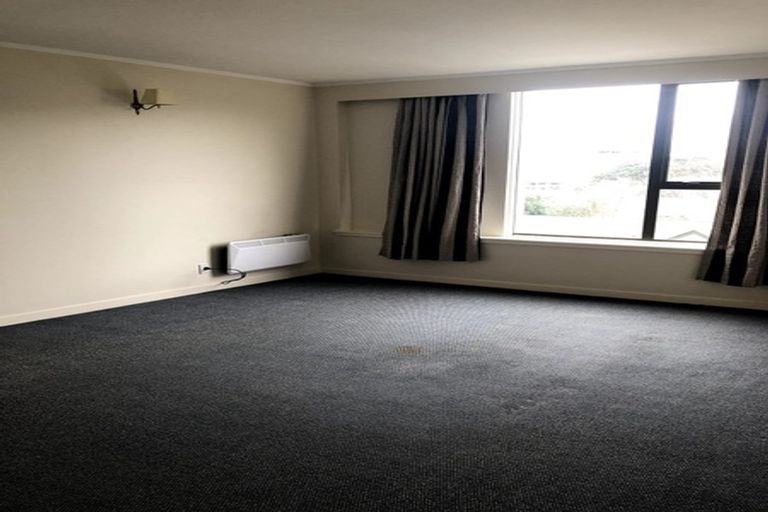 Photo of property in Hobson Court Flats, 38/70u Hobson Street, Thorndon, Wellington, 6011