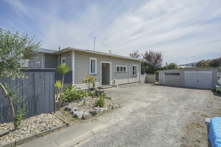 Photo of property in 11 Maitland Avenue, Stoke, Nelson, 7011