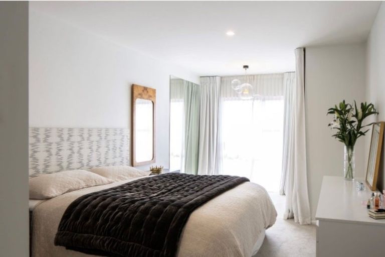 Photo of property in 1/15 Edgeware Road, St Albans, Christchurch, 8014