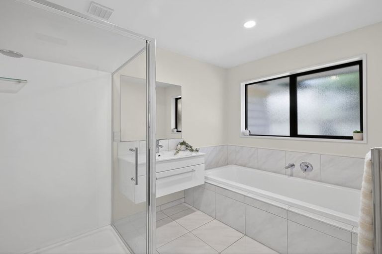 Photo of property in 11 Constance Place, Aidanfield, Christchurch, 8025