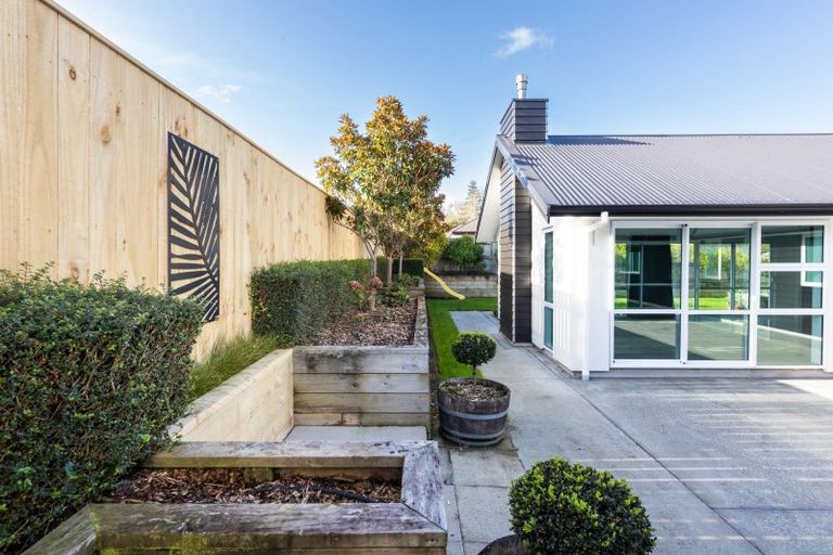 Photo of property in 109b James Line, Kelvin Grove, Palmerston North, 4414