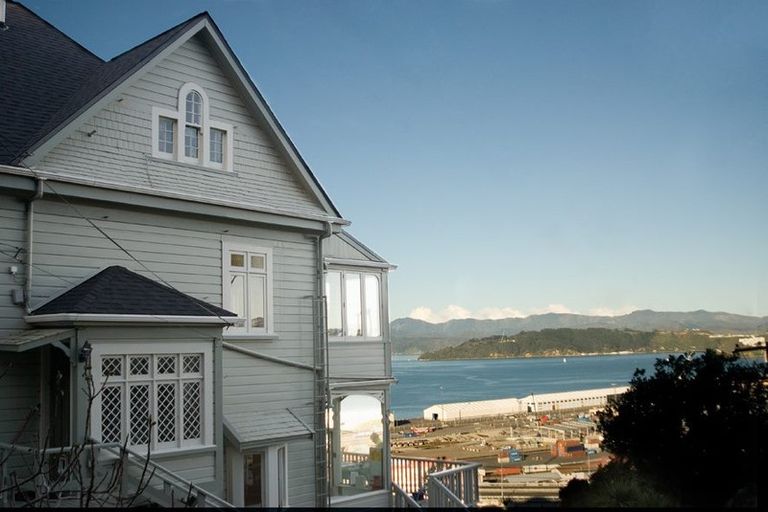 Photo of property in 2/10 Orchard Street, Wadestown, Wellington, 6012