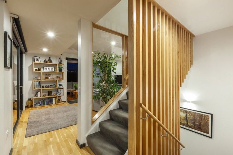 Photo of property in 101 Kakariki Grove, Waikanae, 5036