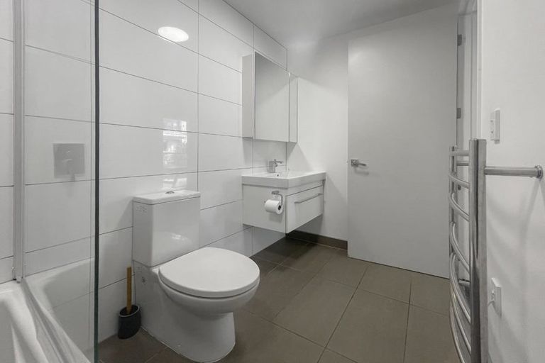 Photo of property in Revolucion Apartments, 302n/28 Torrens Terrace, Mount Cook, Wellington, 6011