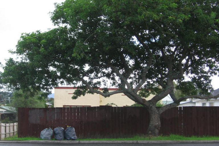 Photo of property in 2/19 Rosier Road, Glen Eden, Auckland, 0602