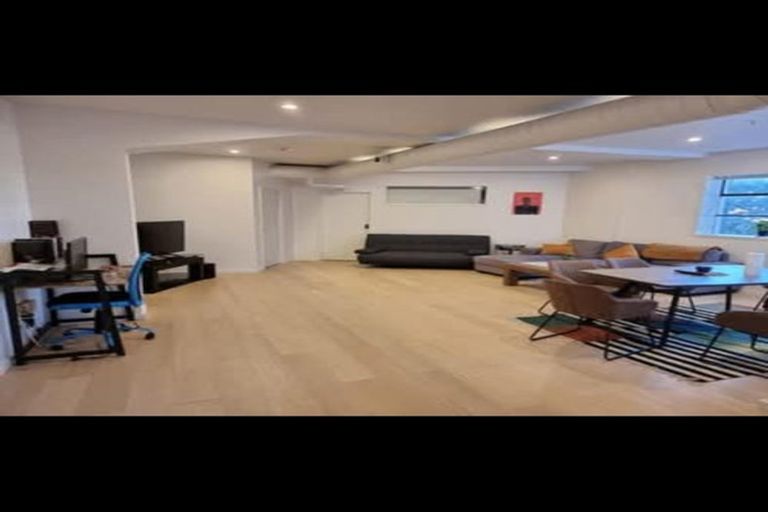 Photo of property in Quantum On Thorndon Quay, 4/163c Thorndon Quay, Pipitea, Wellington, 6011