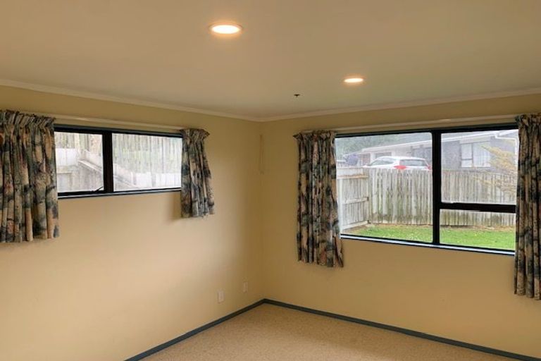 Photo of property in 29 Shackle Lane, Whitby, Porirua, 5024