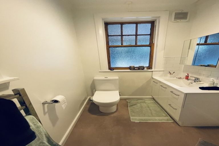 Photo of property in 2 Caprera Street, Melrose, Wellington, 6023