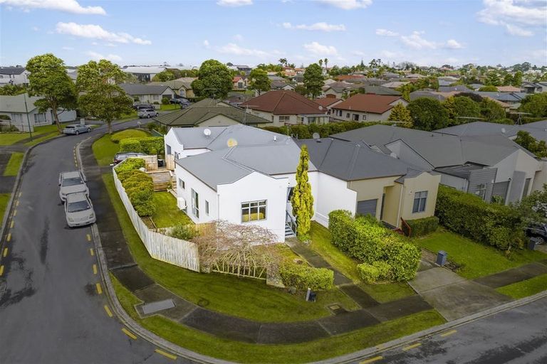 Photo of property in 1 Pyrite Street, Westgate, Auckland, 0614