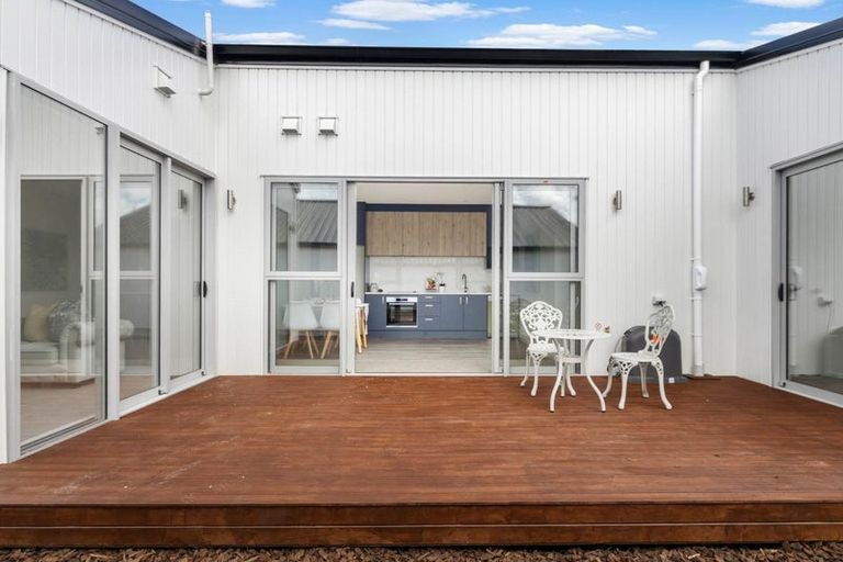 Photo of property in 11 Puwha Street, Massey, Auckland, 0614