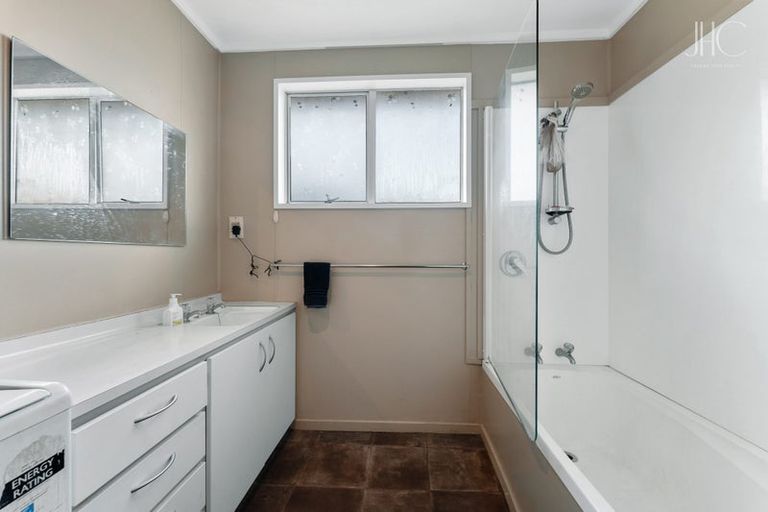 Photo of property in 66b Molyneux Avenue, Cromwell, 9310